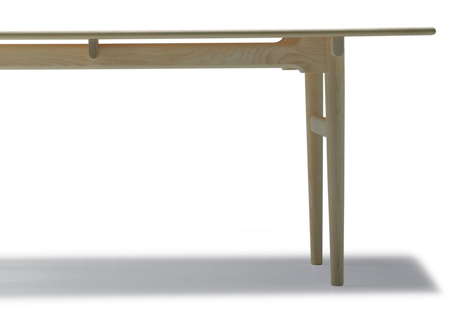 CH327 dining table